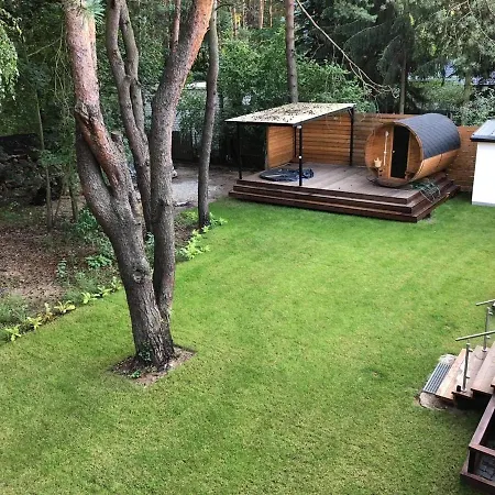 Luksusowa Pod Lasem, - Shared Garden, Sauna, Wood Hot Tub Between Two ! Hot Tub Seasonal To October Appartement *