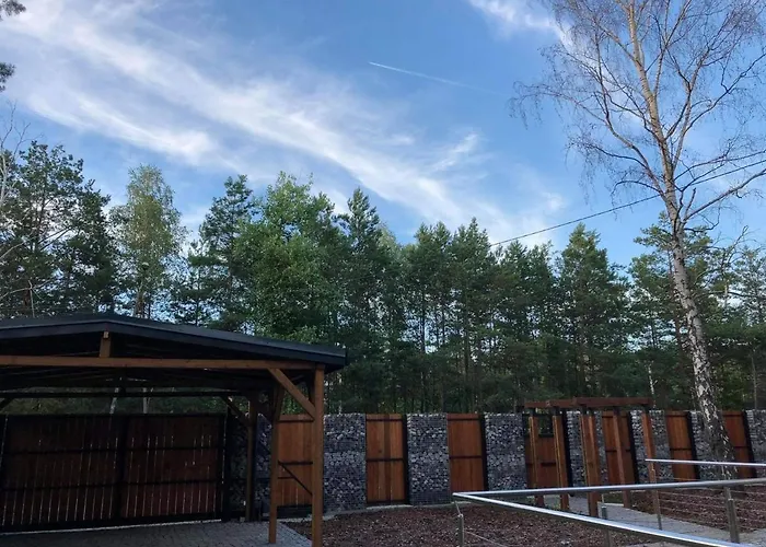 Luksusowa Pod Lasem, - Shared Garden, Sauna, Wood Hot Tub! Hot Tub Seasonal!